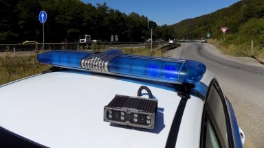 Хванаха пиян пожарникар зад волана, криволичел на пътя Пловдив-Асеновград
