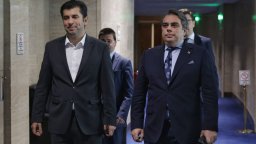 Кирил Петков: Тече специална операция за овладяване на "Продължаваме промяната"